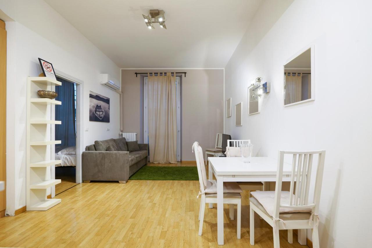 מילאנו Luminoso Appartamento Con Balcone In Cadorna מראה חיצוני תמונה