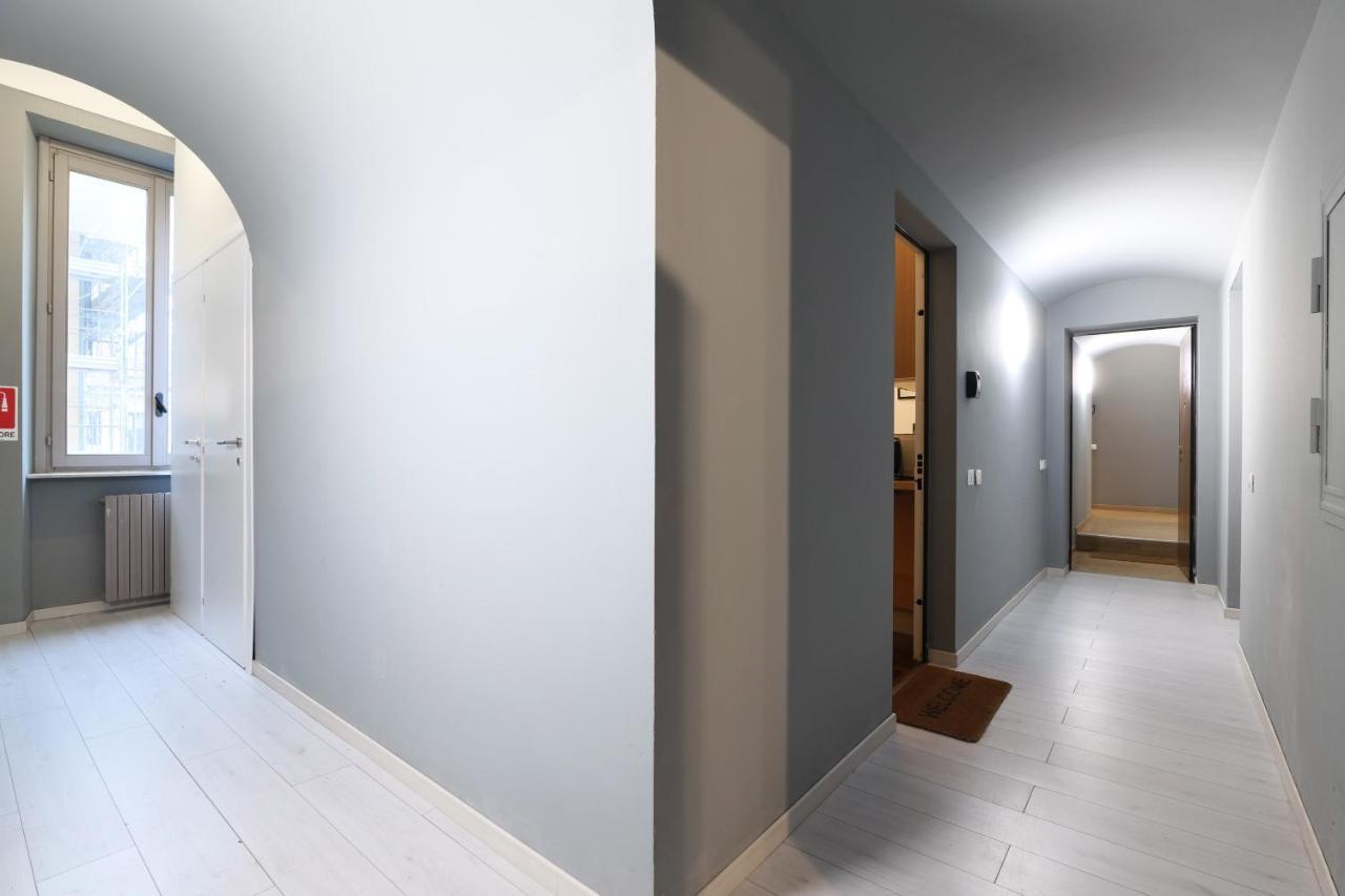 מילאנו Luminoso Appartamento Con Balcone In Cadorna מראה חיצוני תמונה
